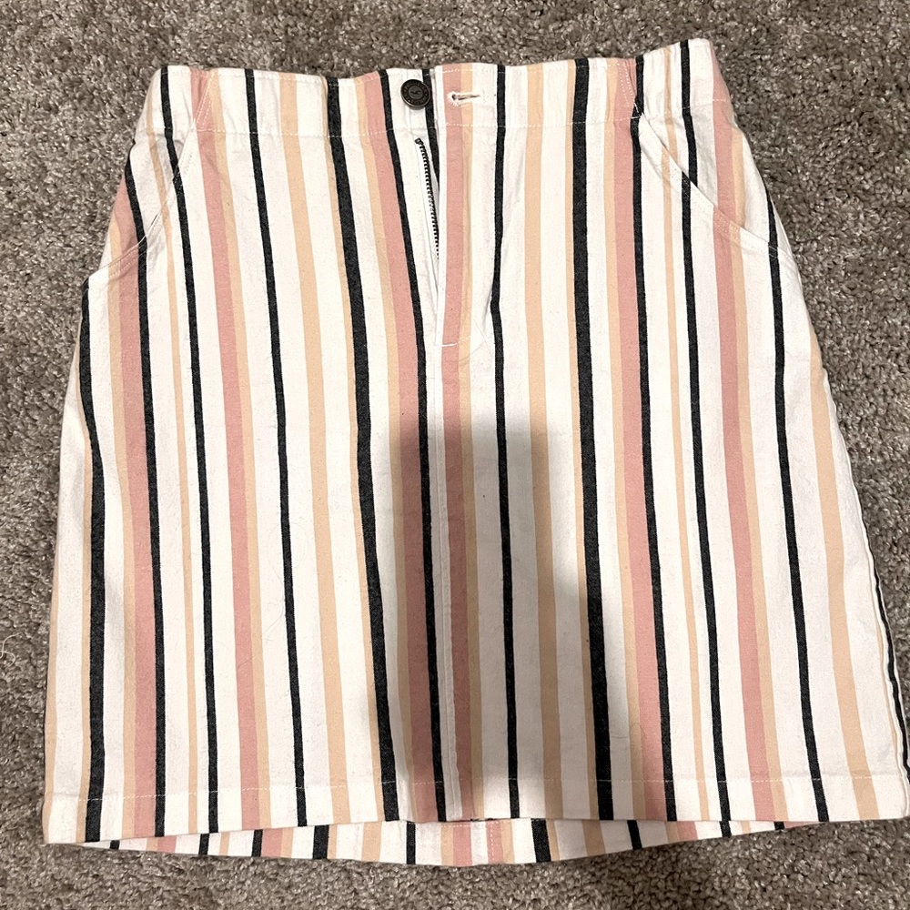 Nwt Hollister denim skirt .